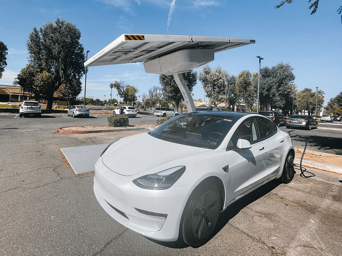 Solar Charger Auto